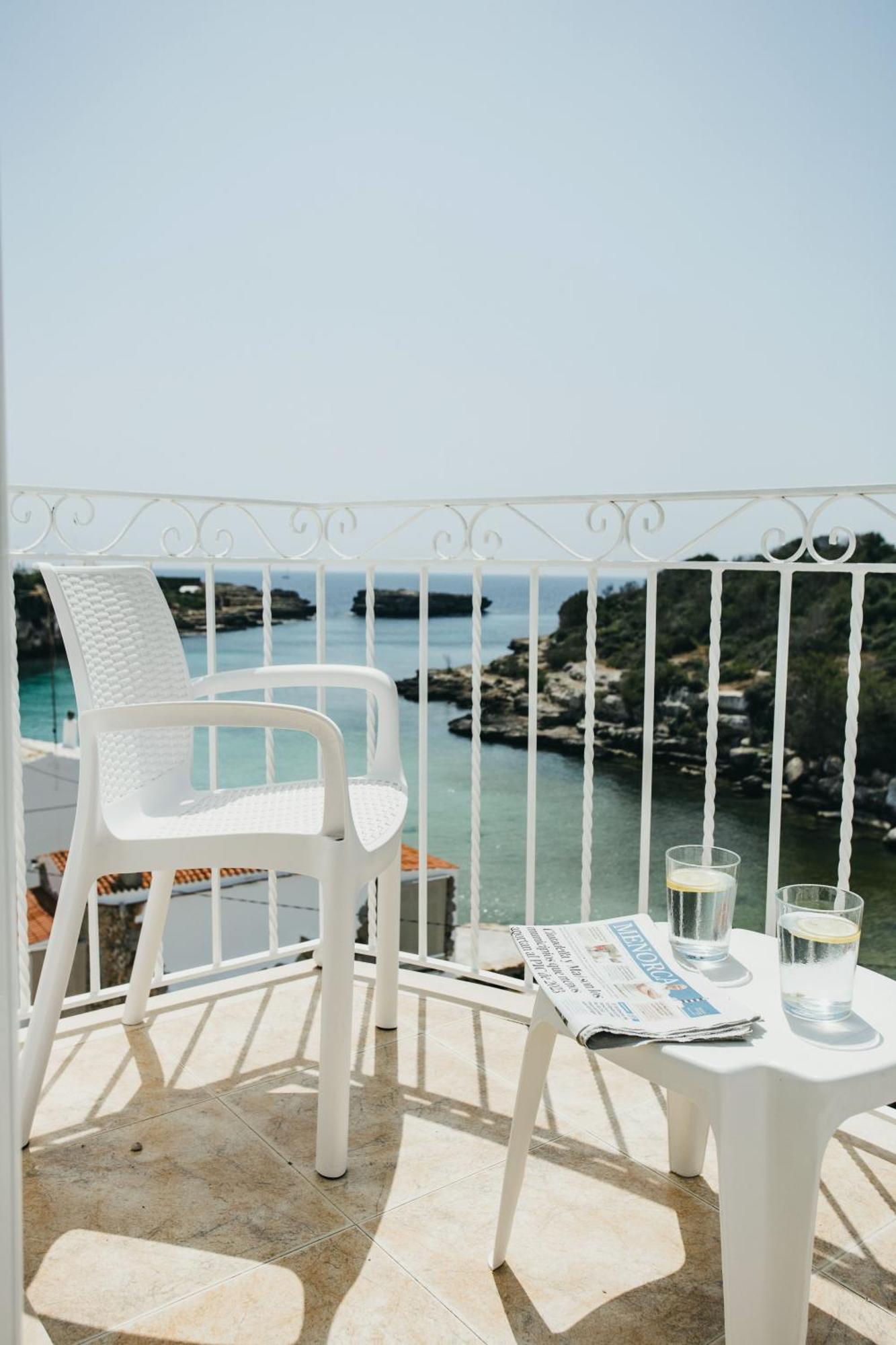 Hostal Xuroy Cala Alcaufar Exterior foto